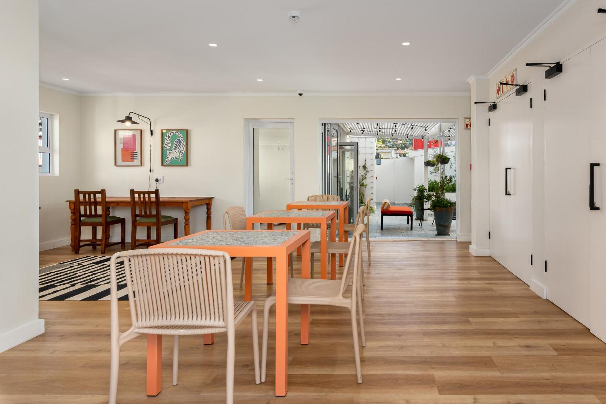 The Carrington Aparthotel By Totalstay Cape Town Exterior photo