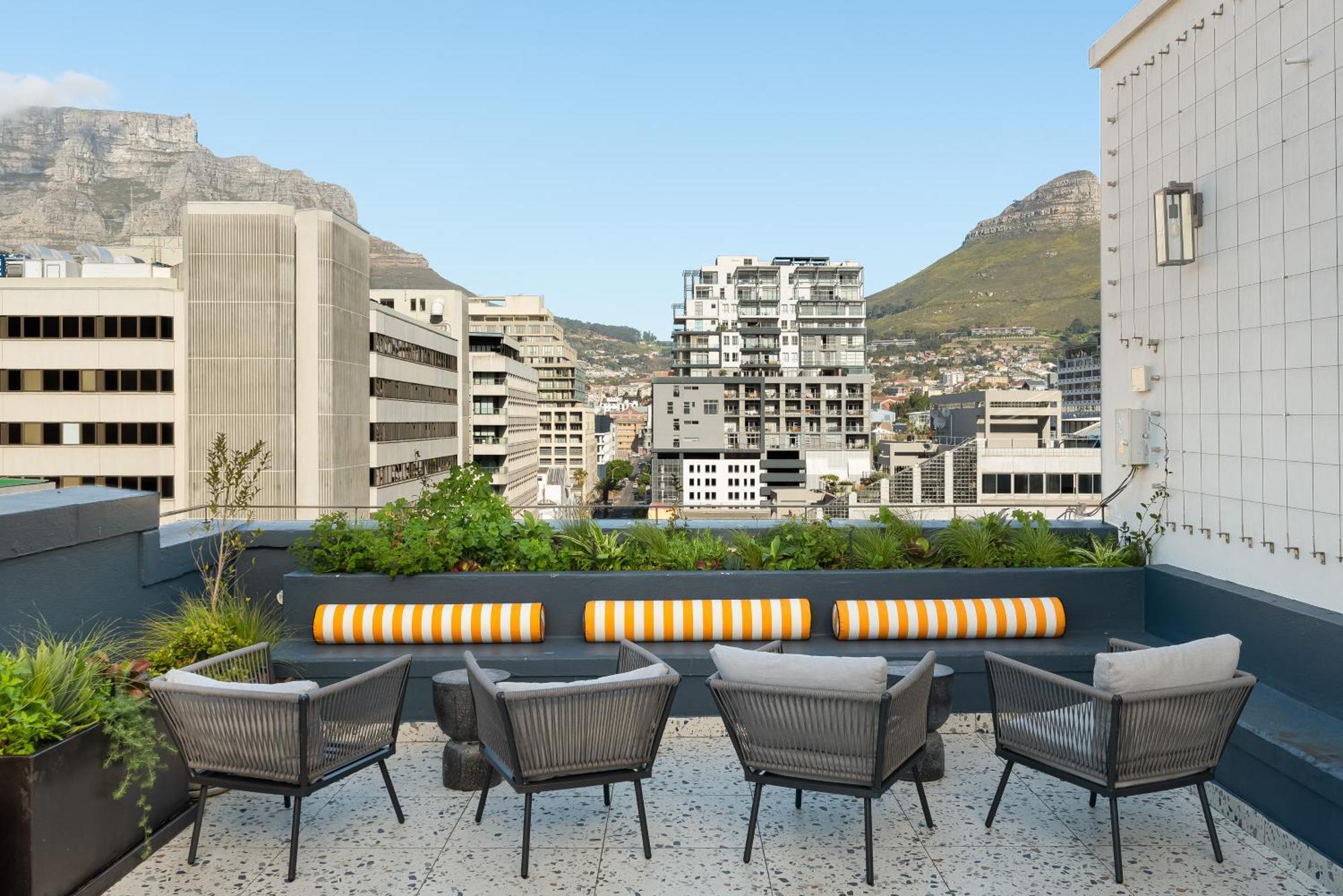 The Carrington Aparthotel By Totalstay Cape Town Exterior photo